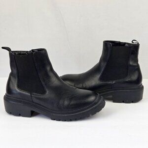 Blondo Waterproof Lug Sole Black Leather Chelsea Boots Size 9.5
